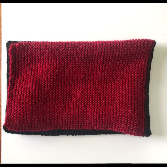 Handmade neck warmer. - Picture 3 of 5